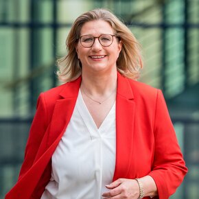 Anke Rehlinger (Foto: Staatskanzlei / Oliver Dietze)