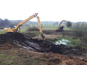 Naturschutz mit dem Bagger. (Foto: Kim Fasse)